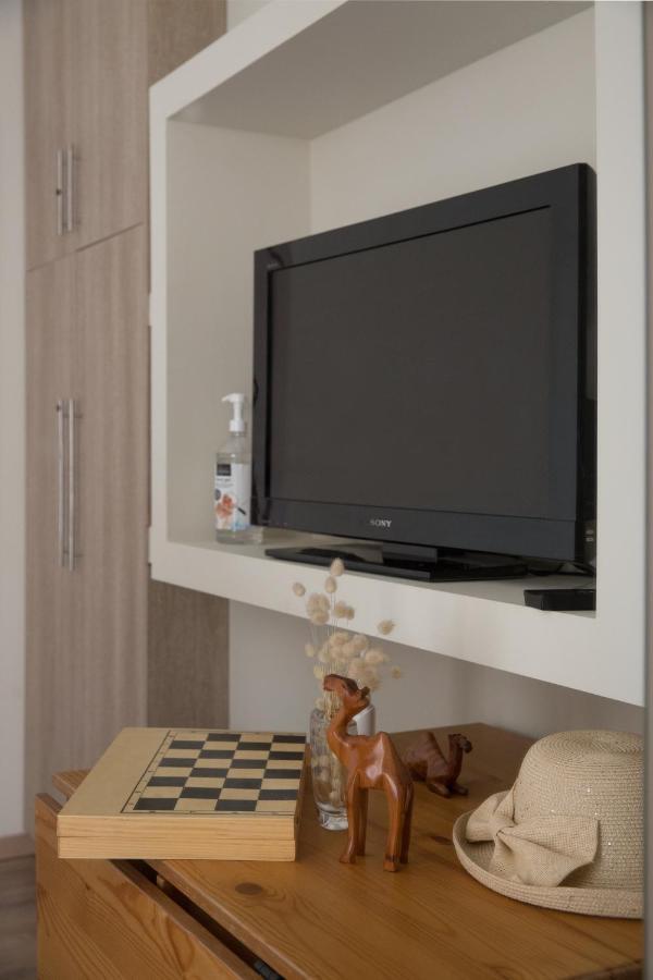 Cosy Apartment With Terrace Near Metro Station Aten Exteriör bild